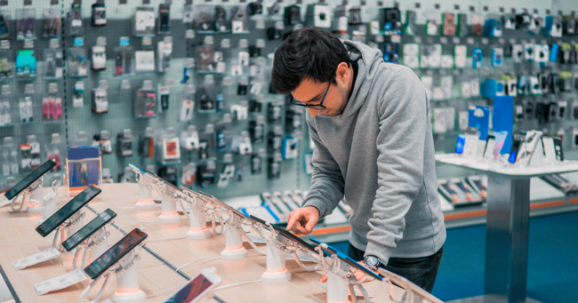 decisión de compra debido a la limpieza en un centro comercial